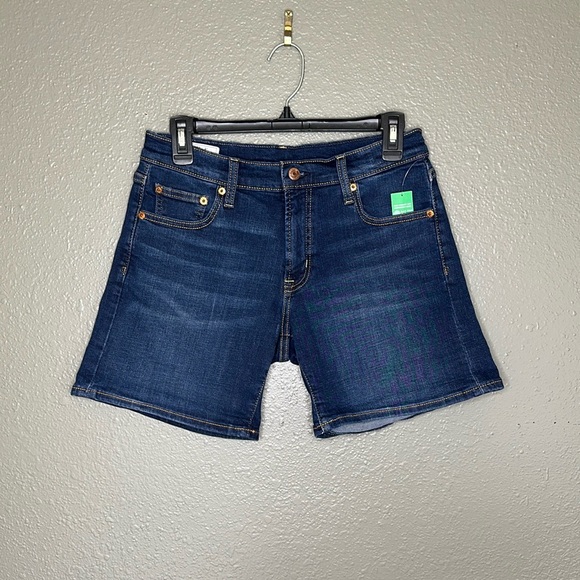 Gap Shorts (4/27P) - Picture 2 of 6